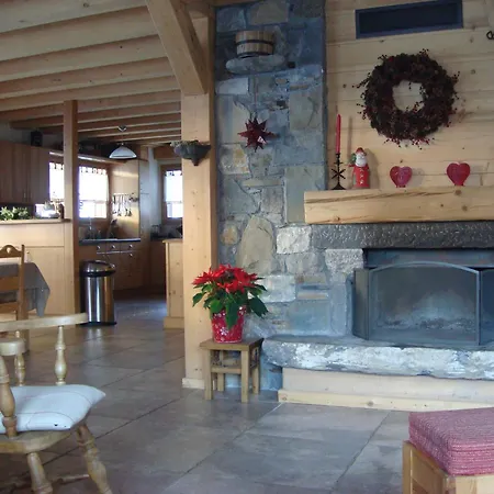 Bed & Breakfast Chalet Manava