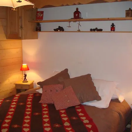 Manava 3*